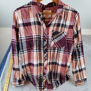 Arizona Jeans Womens Flanel Shirt Sz M Boyfriend Fit Plaid Longsleeve‎ Button Up
